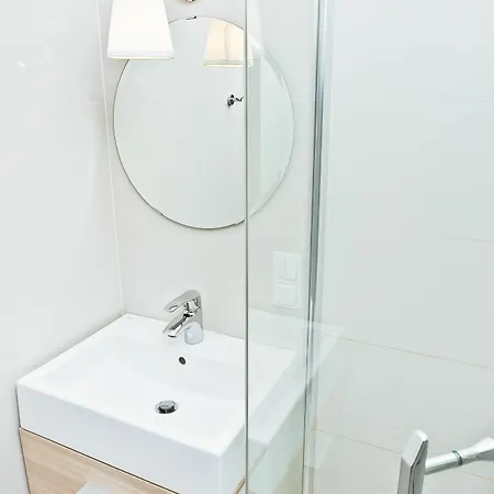 Apartment Goodnight Aleja Wyzwolenia 14a