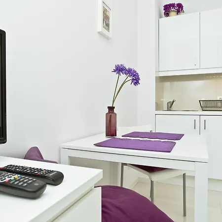 Goodnight Aleja Wyzwolenia 14a Apartment Warsaw